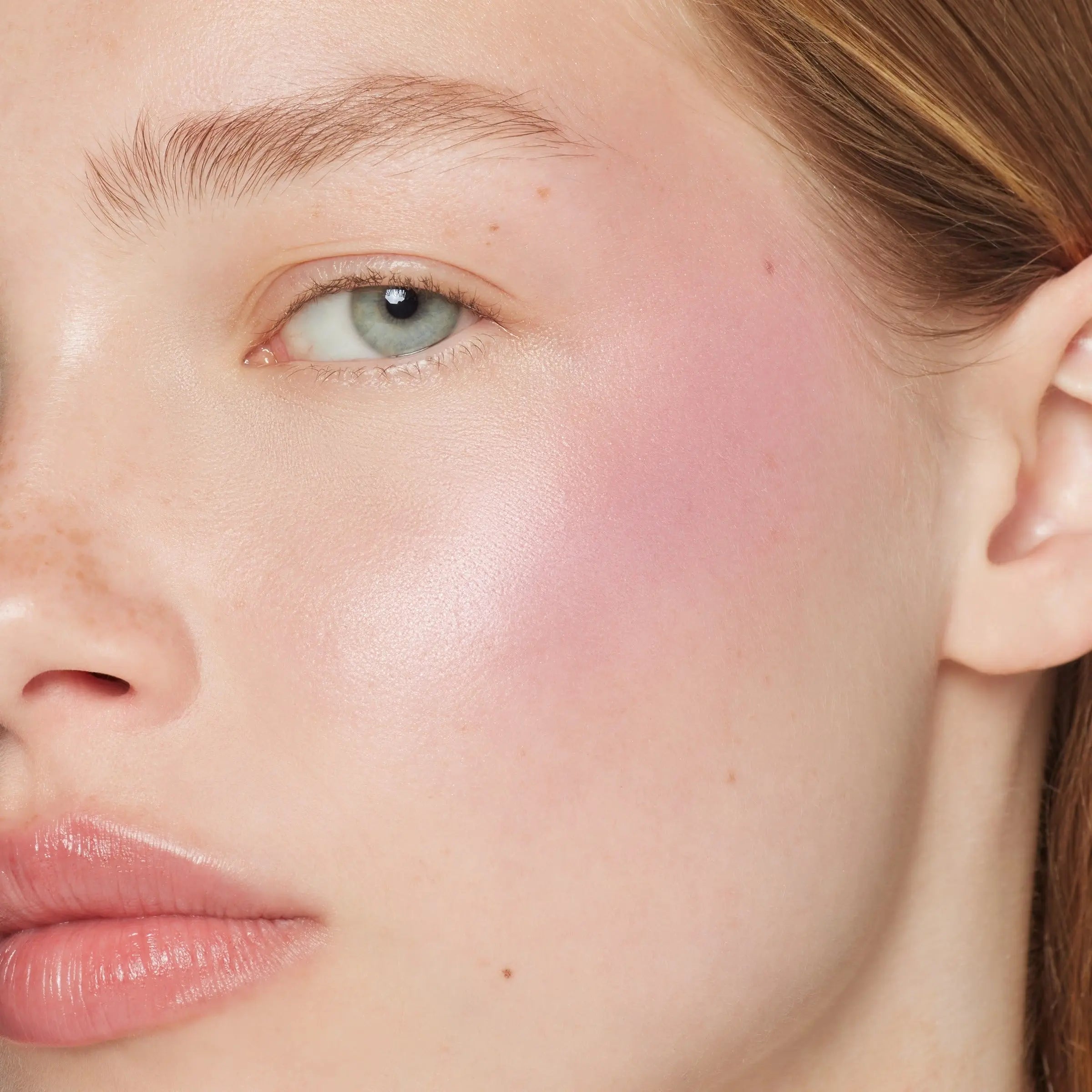 Gucci Beauty Glow Powder Blush