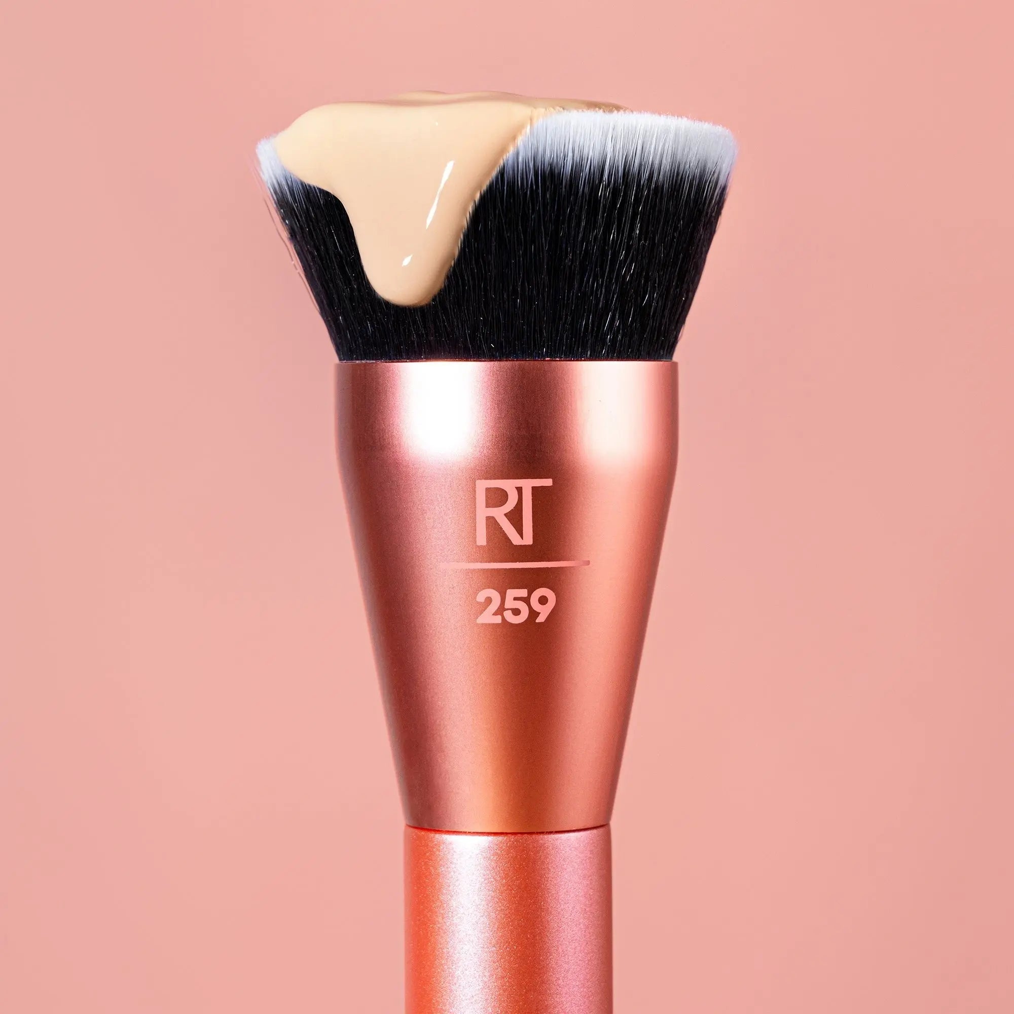 Real Techniques - Glow Round Base Makeup Blending Brush