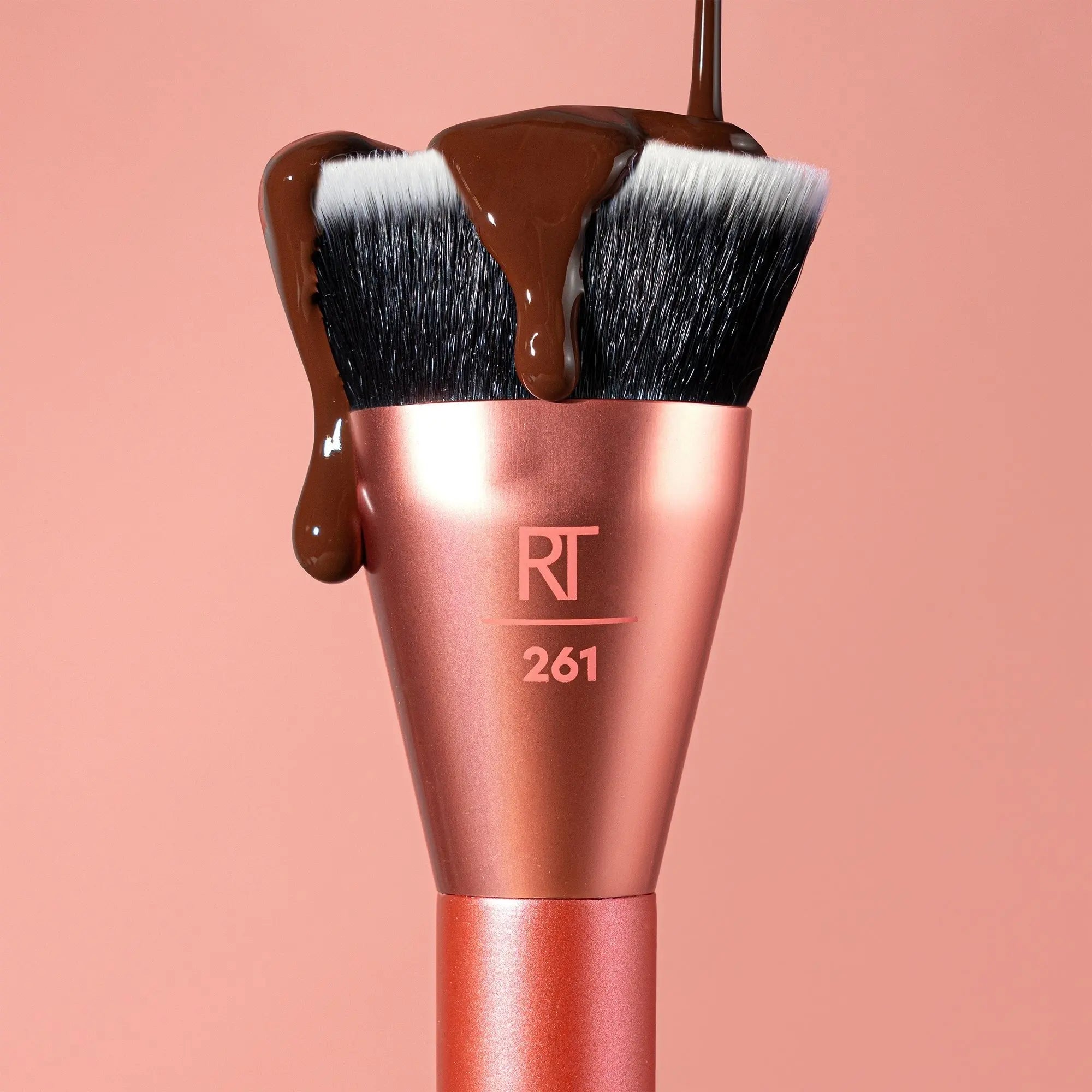 Real Techniques - Snatch + Sculpt Contour Brush