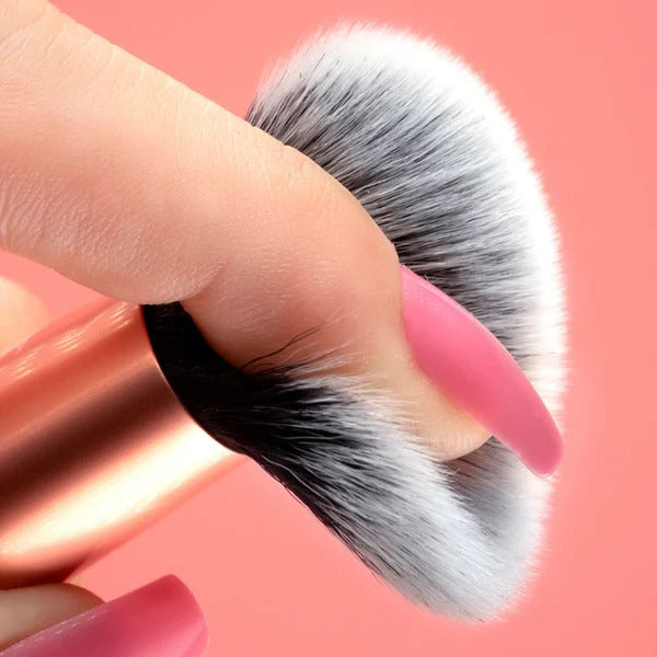 Real Techniques Seamless Complexion Makeup Brush
