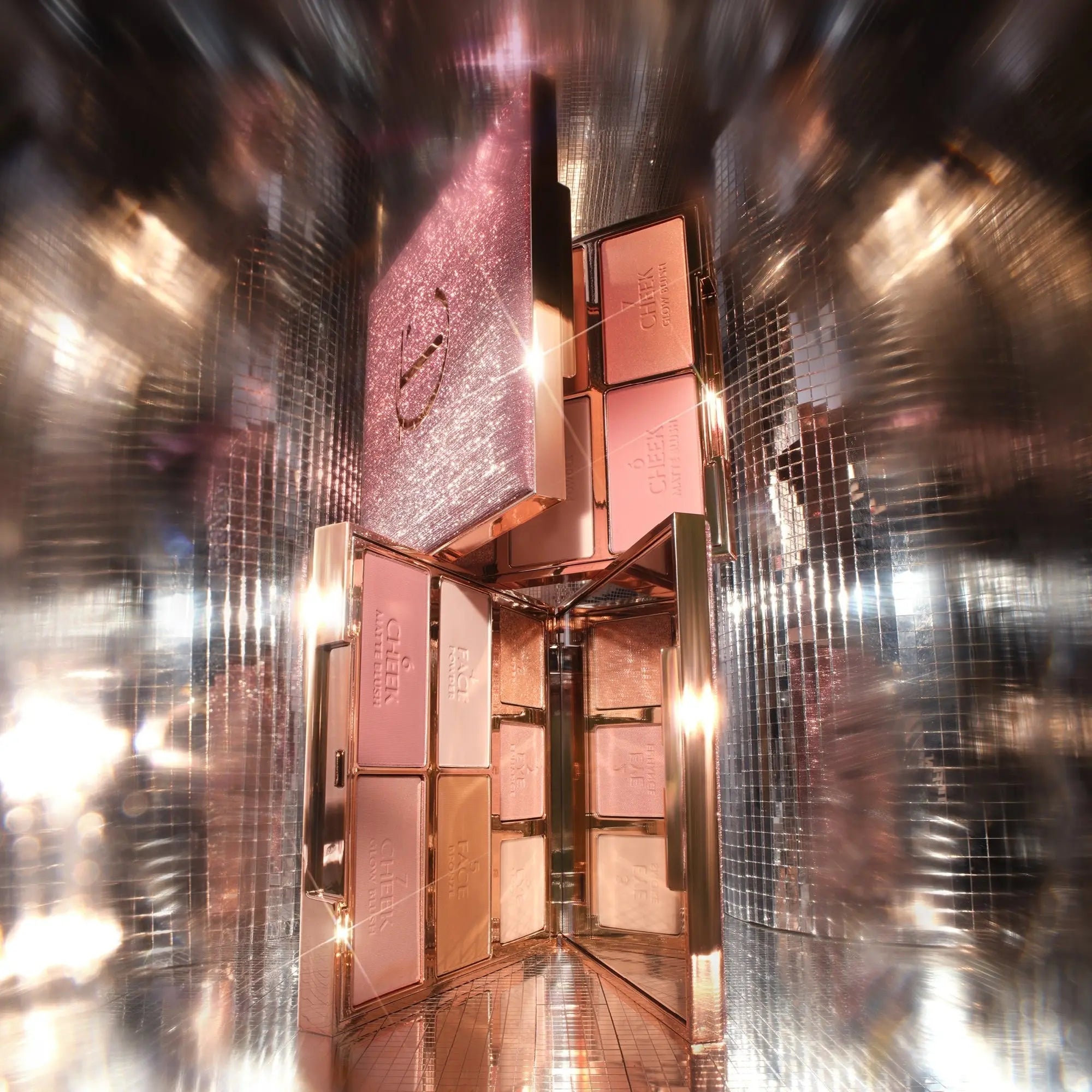 Charlotte Tilbury Hollywood Instant Look In A Palette - Pretty, Glowing Beauty    