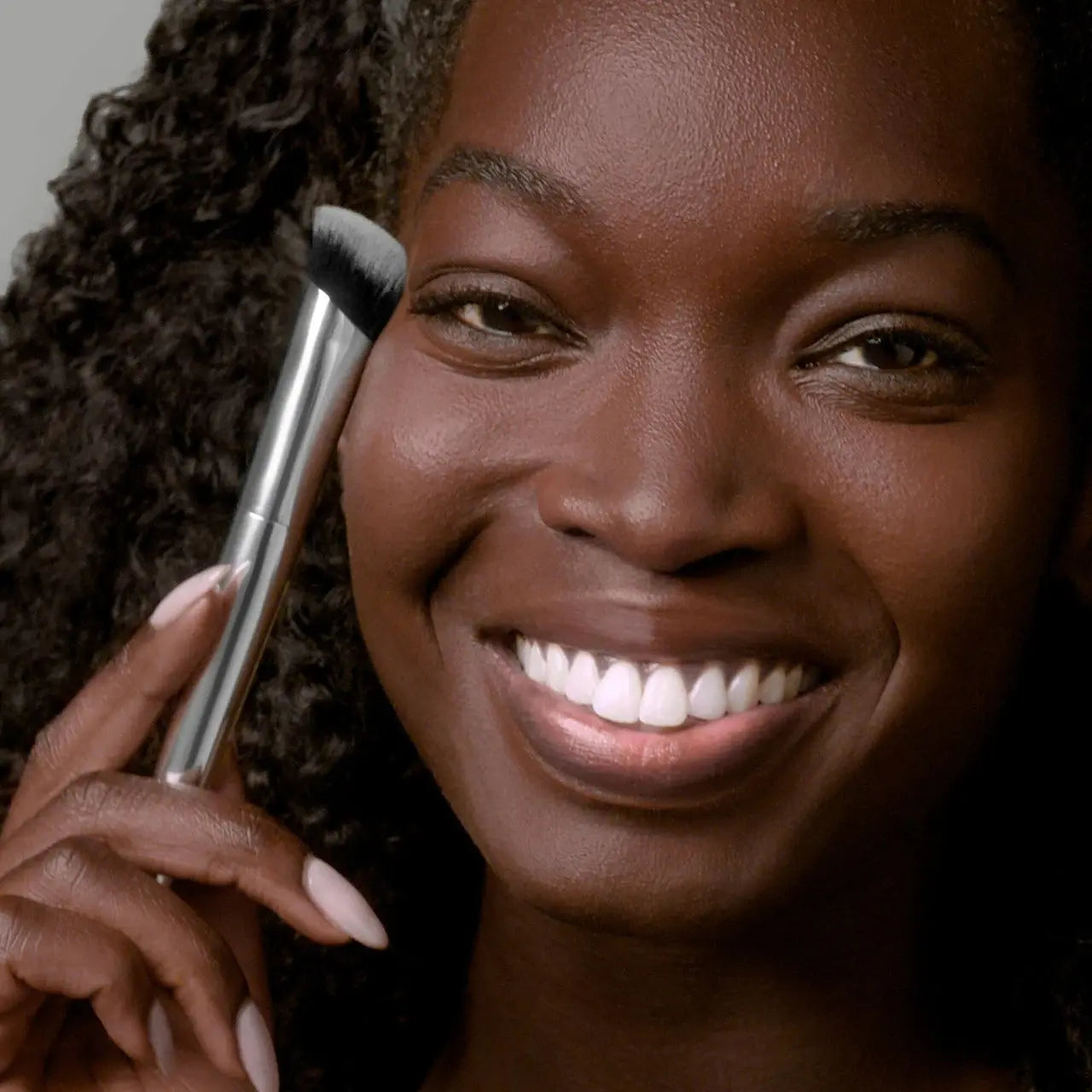 HAUS LABS BY LADY GAGA  Cruelty-Free Concealer Brush    