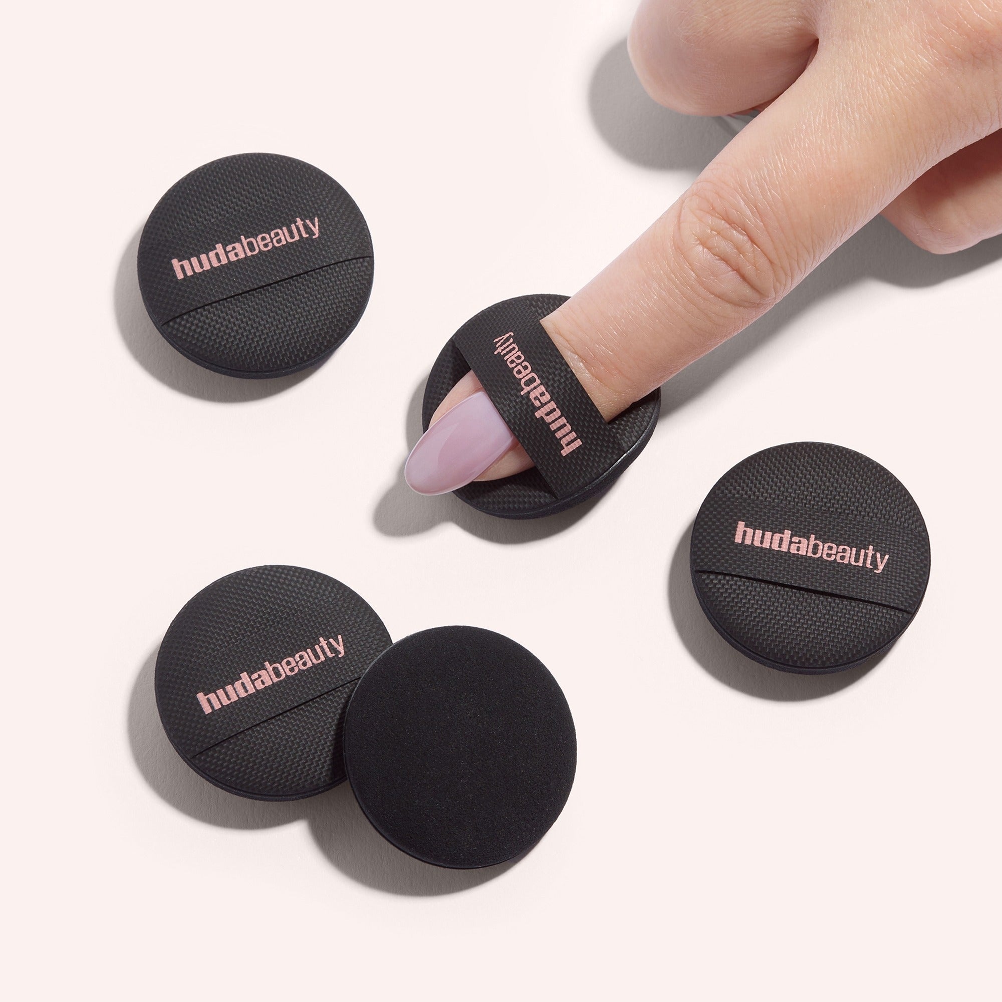 HUDA BEAUTY Mini Easy Bake Sponge Set    
