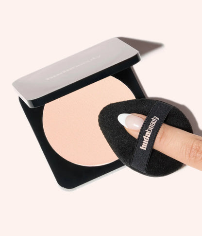 Huda Beauty - EASY BAKE MARSHMALLOW PUFF & SPONGE    