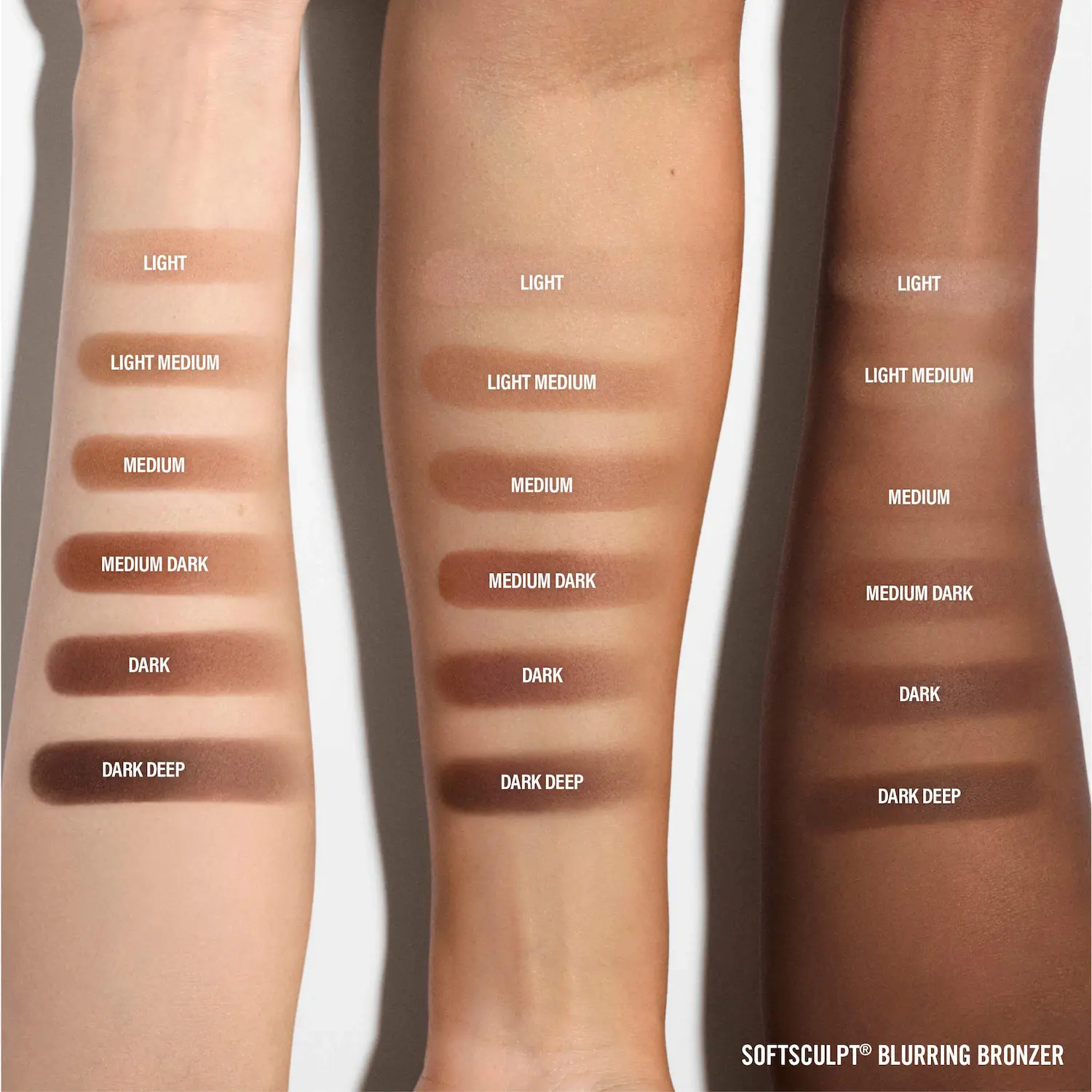 MAKEUP BY MARIO  SoftSculpt® Talc-Free Blurring Bronzer    