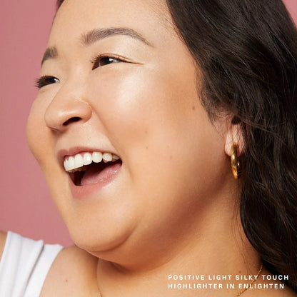 Rare Beauty by Selena Gomez  Positive Light Silky Touch Highlighter    