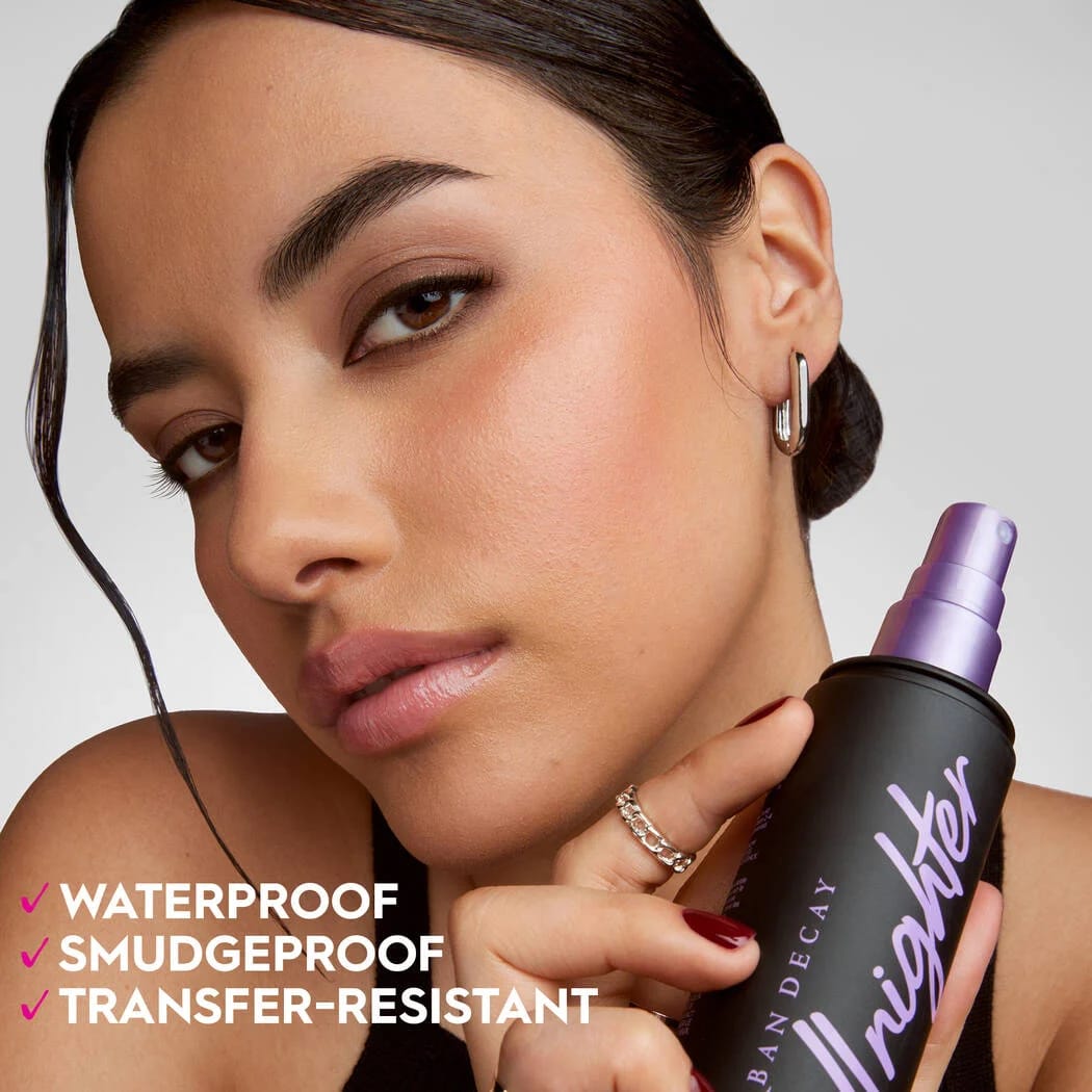 Urban deacy  ALL NIGHTER WATERPROOF MAKEUP SETTING SPRAY    