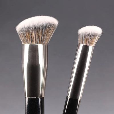 Vela.Yue Brush Set Foundation & Concealer    